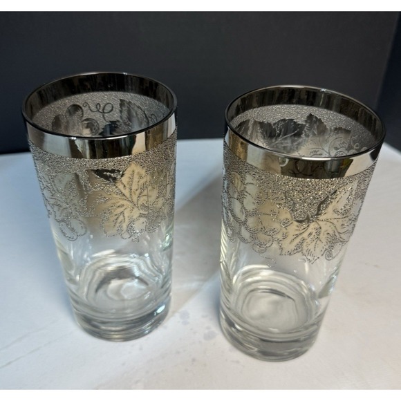 VINTAGE Dorothy Thorpe Silver Fade Grape Vine Highball Glasses Set of 2 MINT - Picture 3 of 6